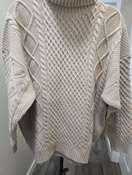 Aritzia Sunday Best Merino Wool & Organic Cotton Blend Cable Knit Sweater - Picture 5 of 8